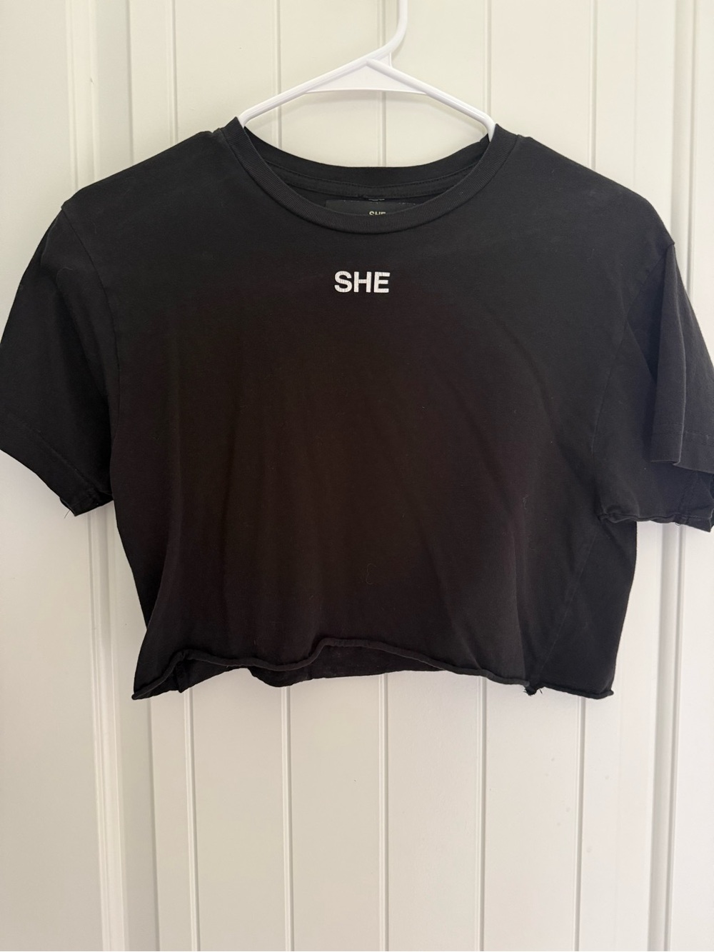 Black 'SHE' Cropped Tee